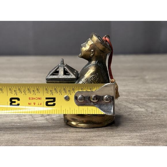 Chinese Man Figurine Incense/ Ashtray/ Inkwell Metal from Japan Vintage - Picture 10 of 10